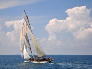 SUNSHINE Sailing